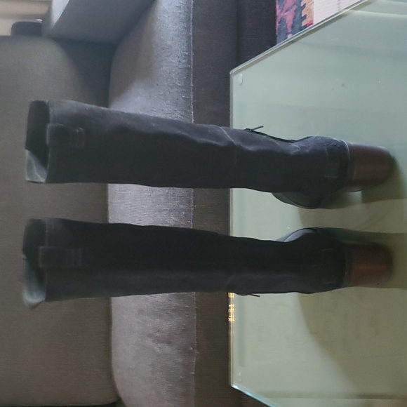 Sorel boots - Picture 3 of 5